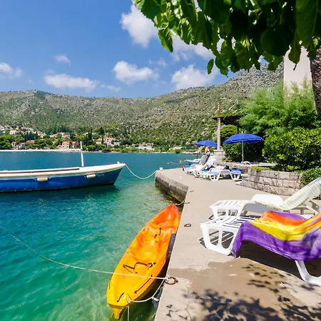 דירה Anita - Waterfront With Sunbeds! זאטון