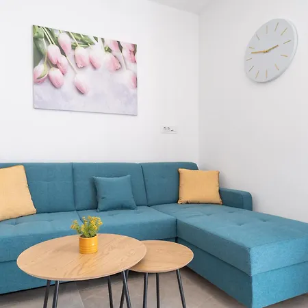 Anita - Waterfront With Sunbeds! זאטון