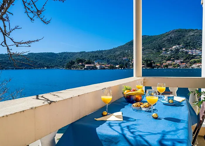 Apartamento Anita - Waterfront With Sunbeds!