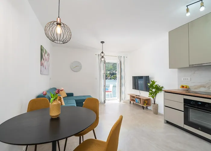 Anita - Waterfront With Sunbeds! Zaton (Dubrovnik-Neretva)