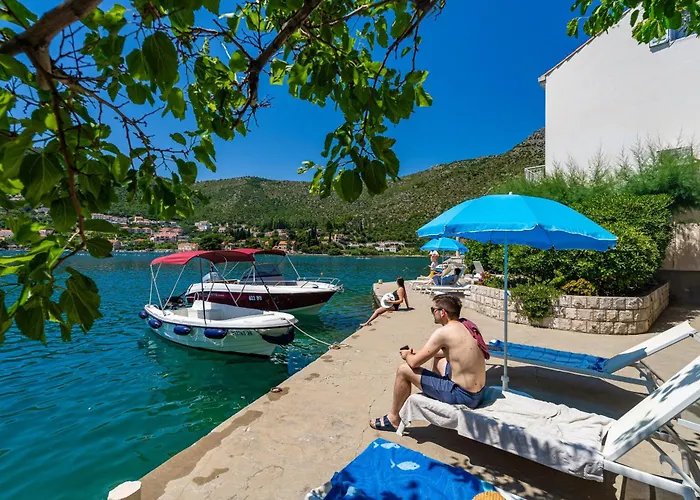 Anita - Waterfront With Sunbeds! Apartamento Zaton (Dubrovnik-Neretva)