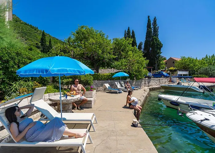 Apartamento Anita - Waterfront With Sunbeds!