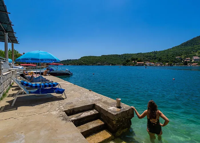 Apartamento Anita - Waterfront With Sunbeds!